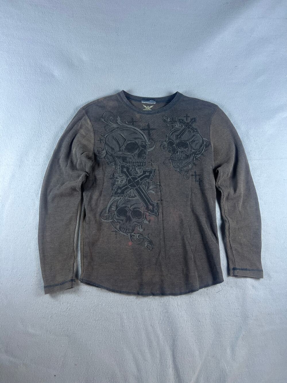 Faded Glory Thermal Shirt Mens M Brown Long Sleeve Skulls Cross Y2K Grunge Tee